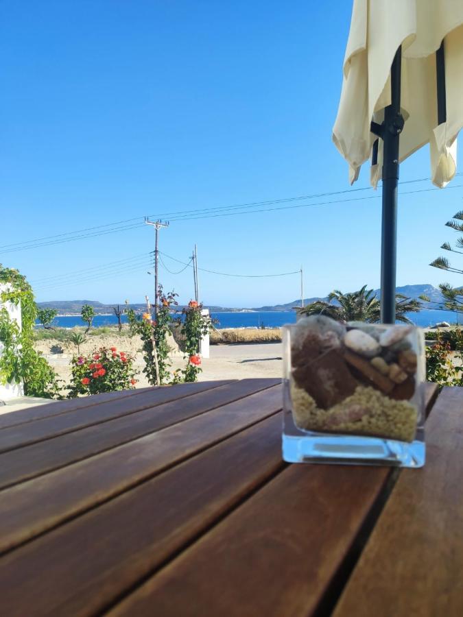 Onar Studios Milos Adamantas  Buitenkant foto